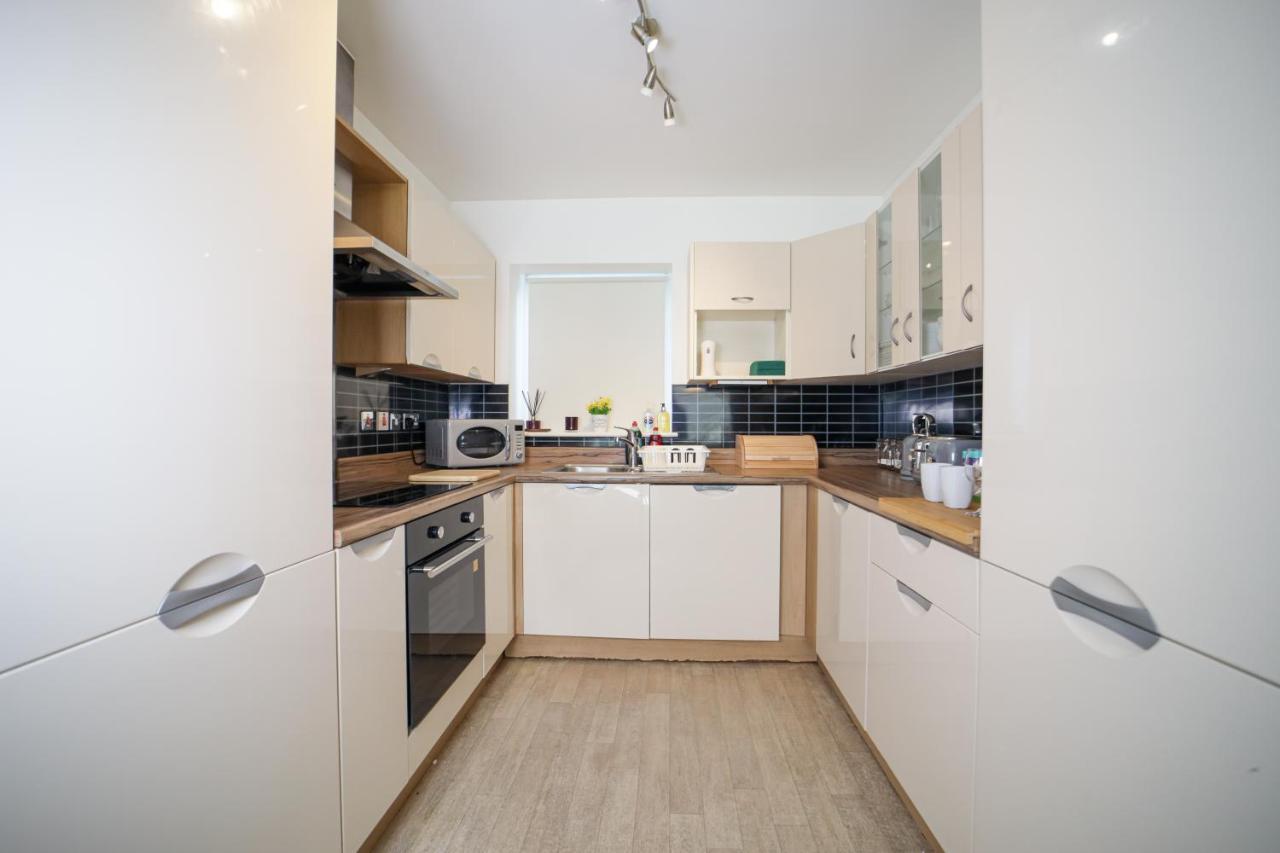 3 Bedroom House In Birmingham City Centre - Sleeps 6 Kültér fotó